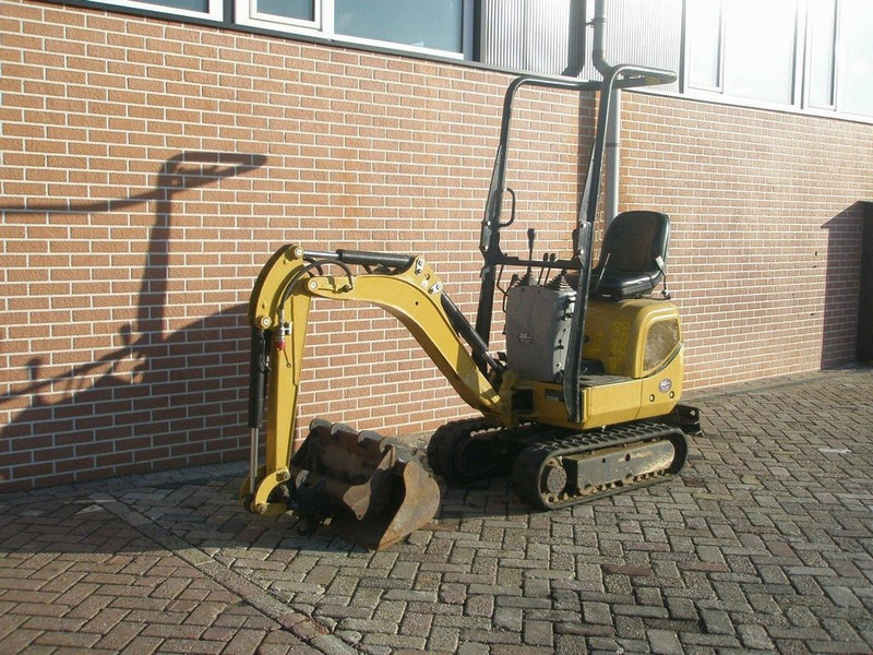 Caterpillar 300.9 - Miniexcavadora: foto 1 Caterpillar 300.9 - Miniexcavadora: foto 1