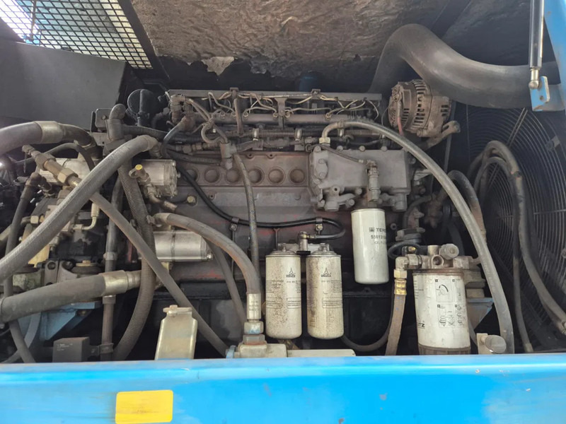 Fuchs MHL454 - Manipulador de materiales: foto 5 Fuchs MHL454 - Manipulador de materiales: foto 5