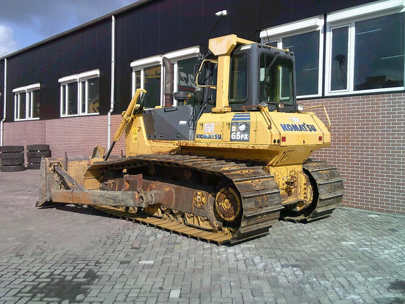 Komatsu D65PX-15 - Bulldozer: foto 2 Komatsu D65PX-15 - Bulldozer: foto 2