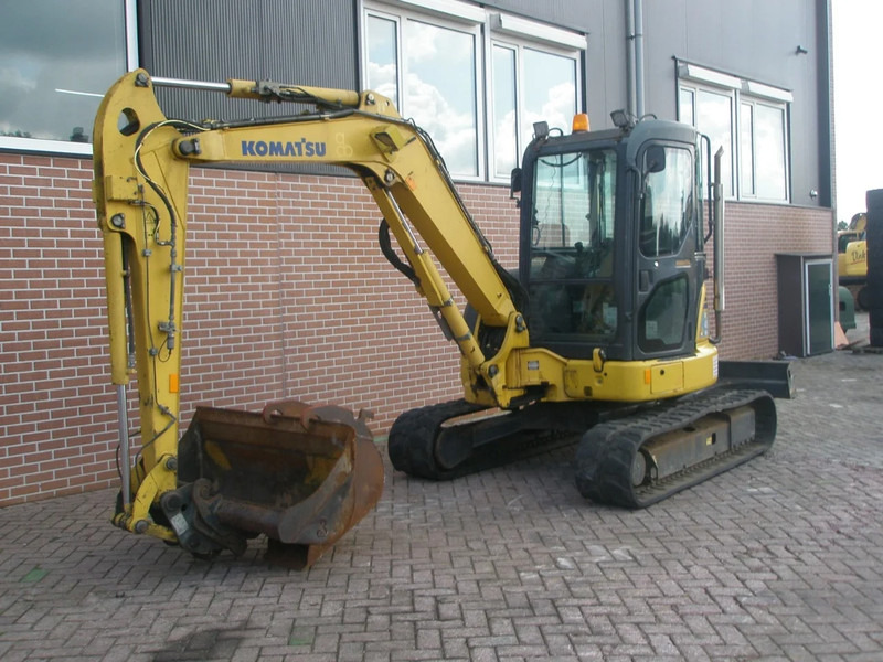 Komatsu PC45MR-3 - Miniexcavadora: foto 1 Komatsu PC45MR-3 - Miniexcavadora: foto 1