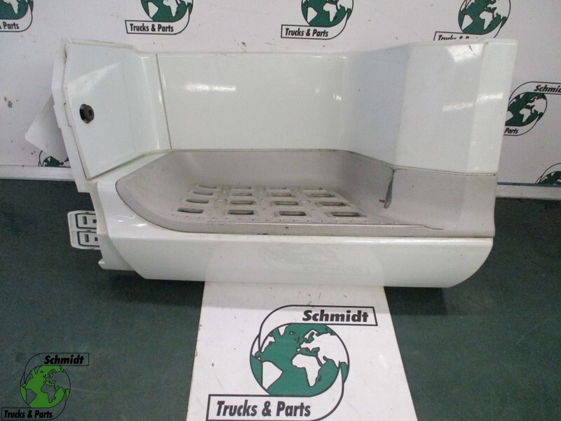 DAF 1798461 Opstapbak Links DAF XF 106 - Cabina e interior para Camión: foto 1 DAF 1798461 Opstapbak Links DAF XF 106 - Cabina e interior para Camión: foto 1