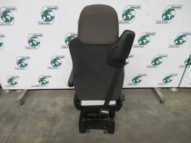 DAF 1815860// BIJRIJDERSTOEL DAF CF XF EURO 5 EEV MODEL 2014 - Asiento para Camión: foto 3 DAF 1815860// BIJRIJDERSTOEL DAF CF XF EURO 5 EEV MODEL 2014 - Asiento para Camión: foto 3