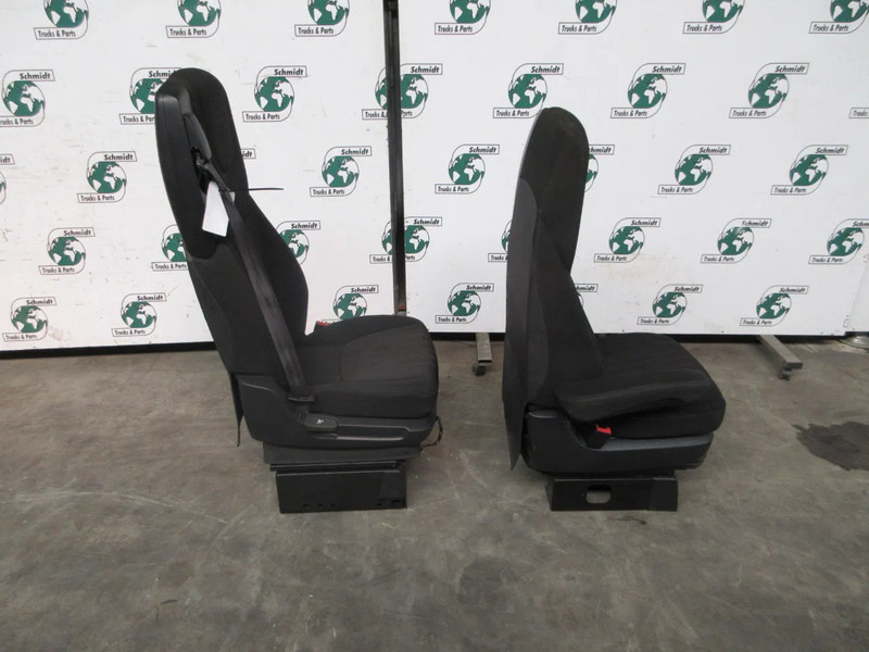DAF 2104652 // 2105712 STOELEN SET DAF XF CF 480 MODEL 2021 - Asiento para Camión: foto 2 DAF 2104652 // 2105712 STOELEN SET DAF XF CF 480 MODEL 2021 - Asiento para Camión: foto 2