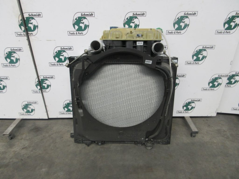 MAN 81.06100-6936/81.06130-0243 NIEUWE RADIATEUR MODEL 2022 - Radiador para Camión: foto 4 MAN 81.06100-6936/81.06130-0243 NIEUWE RADIATEUR MODEL 2022 - Radiador para Camión: foto 4