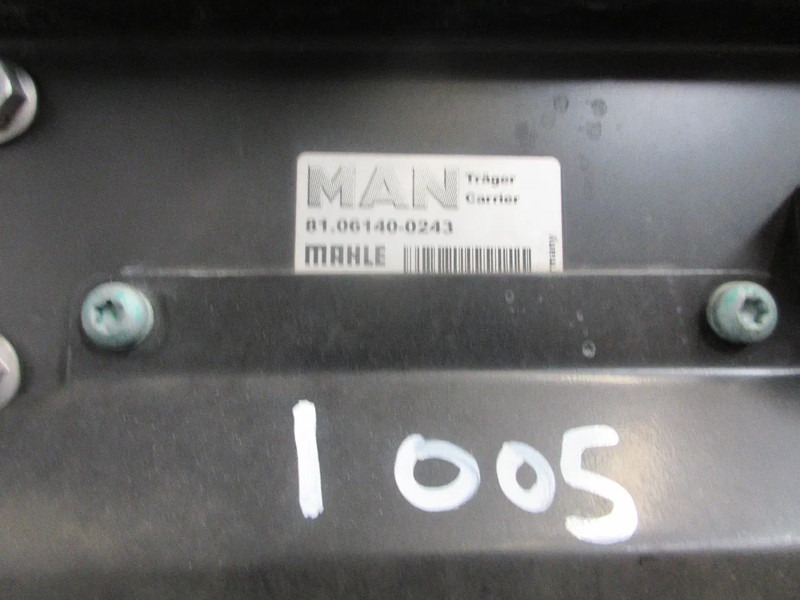 MAN 81.06101-6812 // 81.06130-0240 RADIATEUR INTERCOOLER 18.430 TGS /2023 - Radiador para Camión: foto 5 MAN 81.06101-6812 // 81.06130-0240 RADIATEUR INTERCOOLER 18.430 TGS /2023 - Radiador para Camión: foto 5