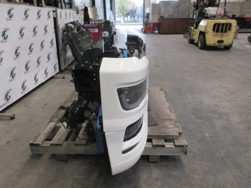 MAN 81.41610-5857 // 81.25101-6821 // 81.25101-6822 COMPLETEN BUMPER TGS 2023 - Parachoques para Camión: foto 4 MAN 81.41610-5857 // 81.25101-6821 // 81.25101-6822 COMPLETEN BUMPER TGS 2023 - Parachoques para Camión: foto 4