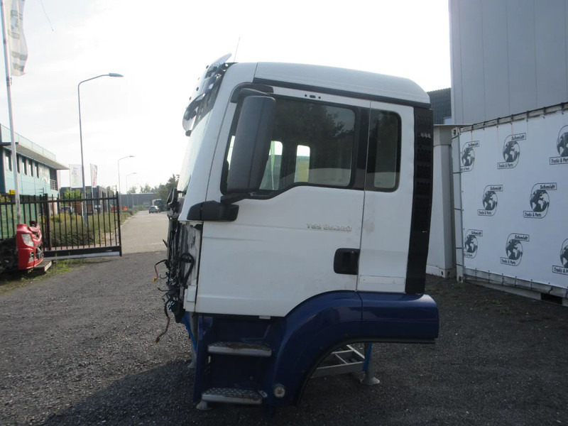 MAN MAN 26.320 TGS CABINE DAG UITVOERING MODEL 2016 EURO 6 - Cabina e interior para Camión: foto 3 MAN MAN 26.320 TGS CABINE DAG UITVOERING MODEL 2016 EURO 6 - Cabina e interior para Camión: foto 3