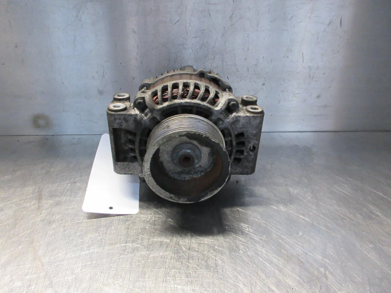 Scania 2398368 // 1888010 // 570887 DYNAMO SCANIA S 450 NGS EURO 6 SERIE - Alternador para Camión: foto 2 Scania 2398368 // 1888010 // 570887 DYNAMO SCANIA S 450 NGS EURO 6 SERIE - Alternador para Camión: foto 2