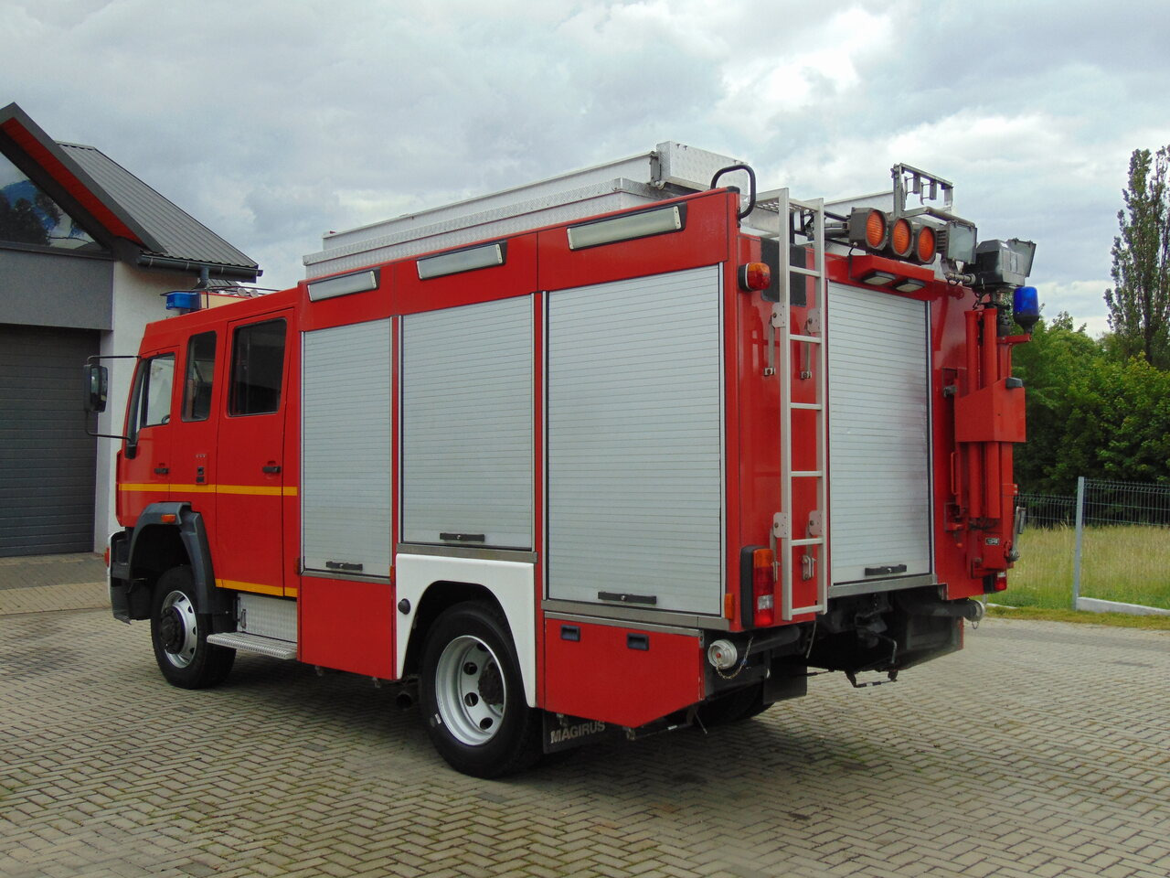 MAN LE14.260 4x4 MAGIRUS - Camión de bomberos: foto 3 MAN LE14.260 4x4 MAGIRUS - Camión de bomberos: foto 3