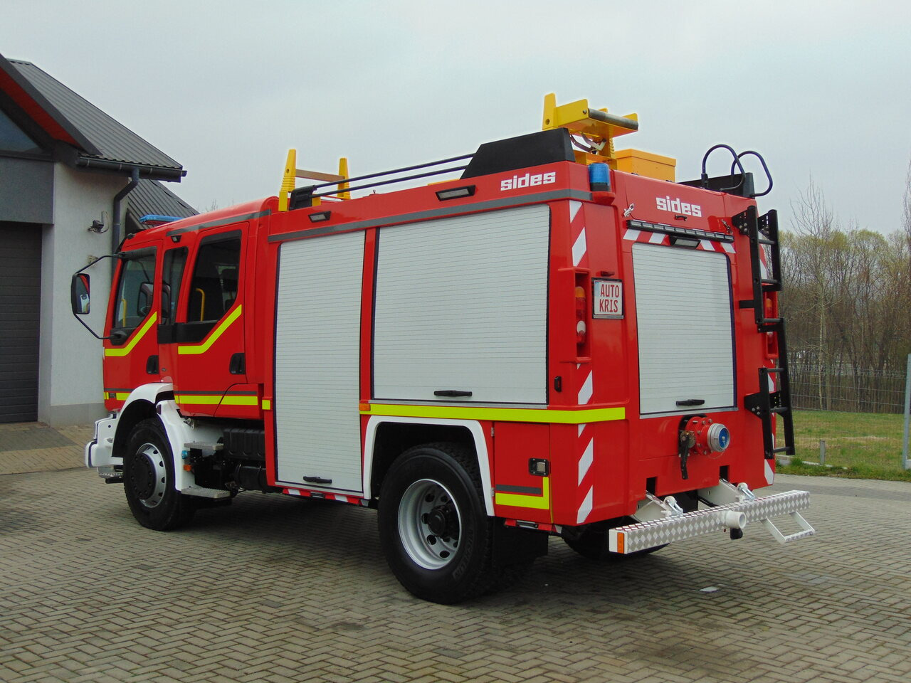 RENAULT Midlum 270dCi SIDES TOP - Camión de bomberos: foto 3 RENAULT Midlum 270dCi SIDES TOP - Camión de bomberos: foto 3
