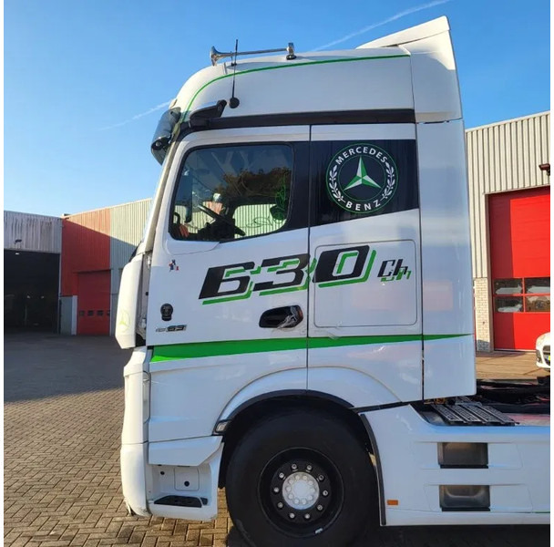 Mercedes-Benz ACTROS 1863 / ENGINE RUNNING / RETARDER / PARK-COOL /HYDRAULICS / ONLY: 268593KM / GIGA-SPACE / MIRRORCAM / AUTOMATIC / EURO-6 / - Cabeza tractora: foto 4 Mercedes-Benz ACTROS 1863 / ENGINE RUNNING / RETARDER / PARK-COOL /HYDRAULICS / ONLY: 268593KM / GIGA-SPACE / MIRRORCAM / AUTOMATIC / EURO-6 / - Cabeza tractora: foto 4
