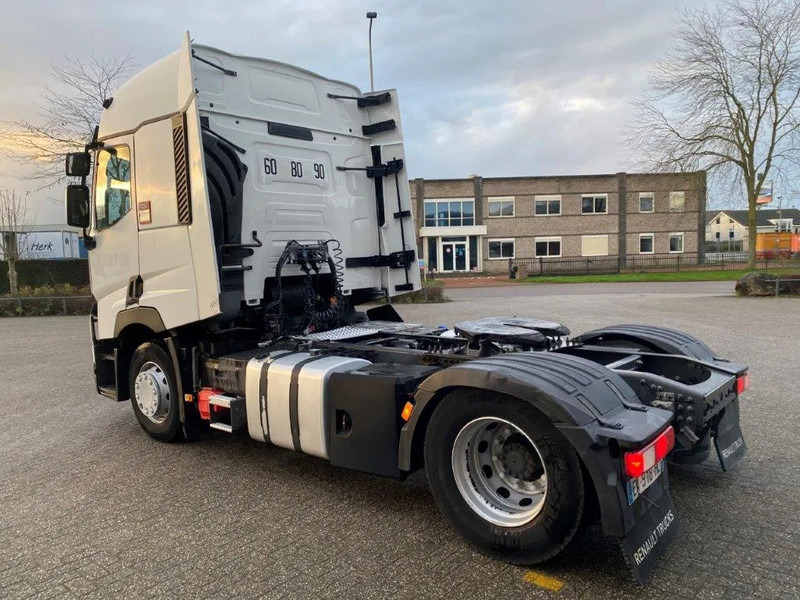 Renault T480 COMFORT / DOUBLE TANK / LWDS / AIRCO / 2XBED / AUTOMATIC / EURO-6 / 2016 - Cabeza tractora: foto 3 Renault T480 COMFORT / DOUBLE TANK / LWDS / AIRCO / 2XBED / AUTOMATIC / EURO-6 / 2016 - Cabeza tractora: foto 3