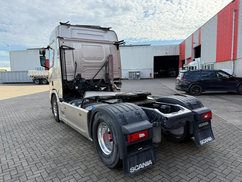 Scania NGS R450 / ENGINE RUNNING / RETARDER / HYDRAULICS / ONLY:565078 KM / FULL-AIR / ALCOA / LEATHER / EURO-6 / 2020 - Cabeza tractora: foto 3 Scania NGS R450 / ENGINE RUNNING / RETARDER / HYDRAULICS / ONLY:565078 KM / FULL-AIR / ALCOA / LEATHER / EURO-6 / 2020 - Cabeza tractora: foto 3