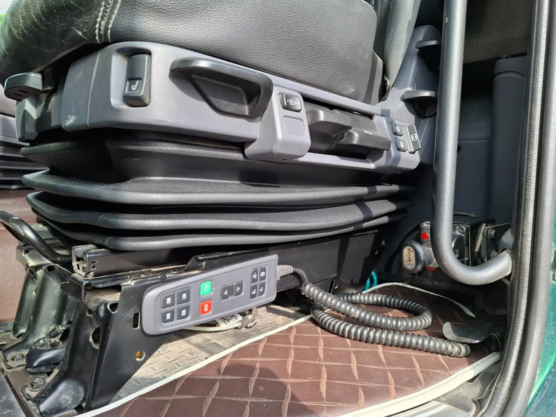 Cabeza tractora Scania R580 V8 / ONLY:478179KM / HYDRAULICS / LEATHER / AUTOMATIC / EURO-6 / 2016: foto 12