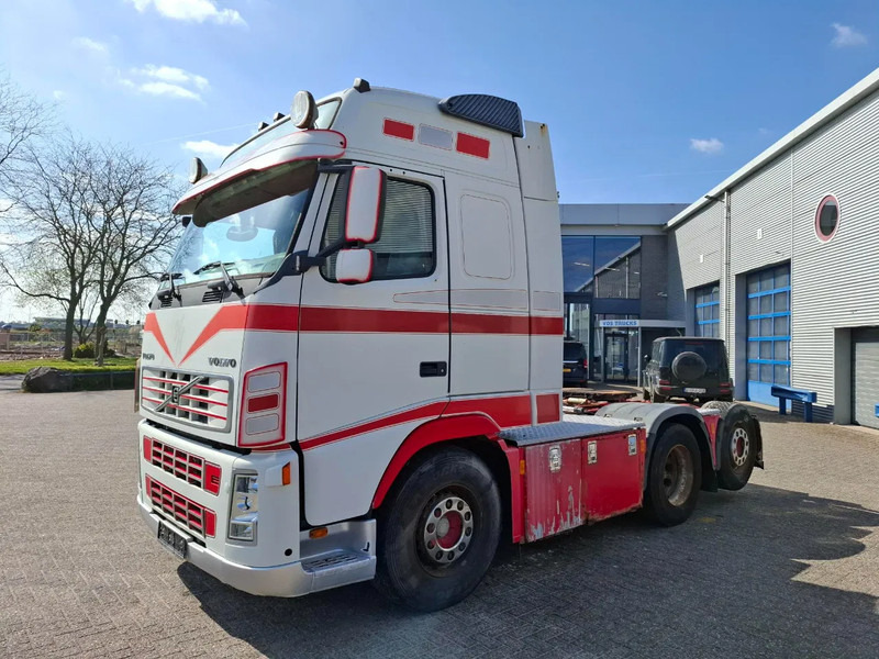 Volvo FH13-480 / VEB / HYDRAULICS / LIFT+LENKACHSE / FRIDGE / ONLY:672406 KM / AUTOMATIC / EURO-3 / 2006 - Cabeza tractora: foto 1 Volvo FH13-480 / VEB / HYDRAULICS / LIFT+LENKACHSE / FRIDGE / ONLY:672406 KM / AUTOMATIC / EURO-3 / 2006 - Cabeza tractora: foto 1