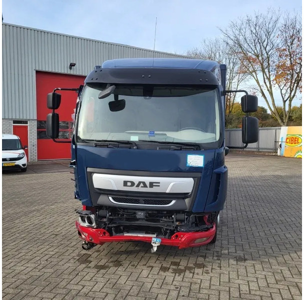 DAF LF 210 / ENGINE RUNNING / ONLY:120371 KM / PLATFORM:1000 KG / LWDS / AIRCO / AUTOMATIC / EURO-6 / 2022 - Camión caja cerrada: foto 2 DAF LF 210 / ENGINE RUNNING / ONLY:120371 KM / PLATFORM:1000 KG / LWDS / AIRCO / AUTOMATIC / EURO-6 / 2022 - Camión caja cerrada: foto 2
