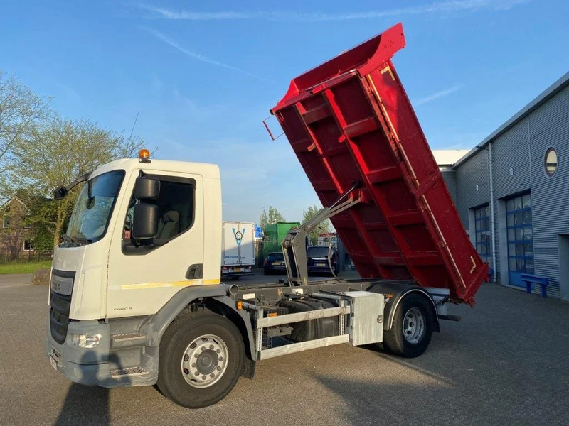 DAF LF310 / MAREL TIPPER / TUV:09-08-2024 / ONLY:145335 KM / MANUAL / EURO-6 / 2016 - Camión volquete: foto 2 DAF LF310 / MAREL TIPPER / TUV:09-08-2024 / ONLY:145335 KM / MANUAL / EURO-6 / 2016 - Camión volquete: foto 2