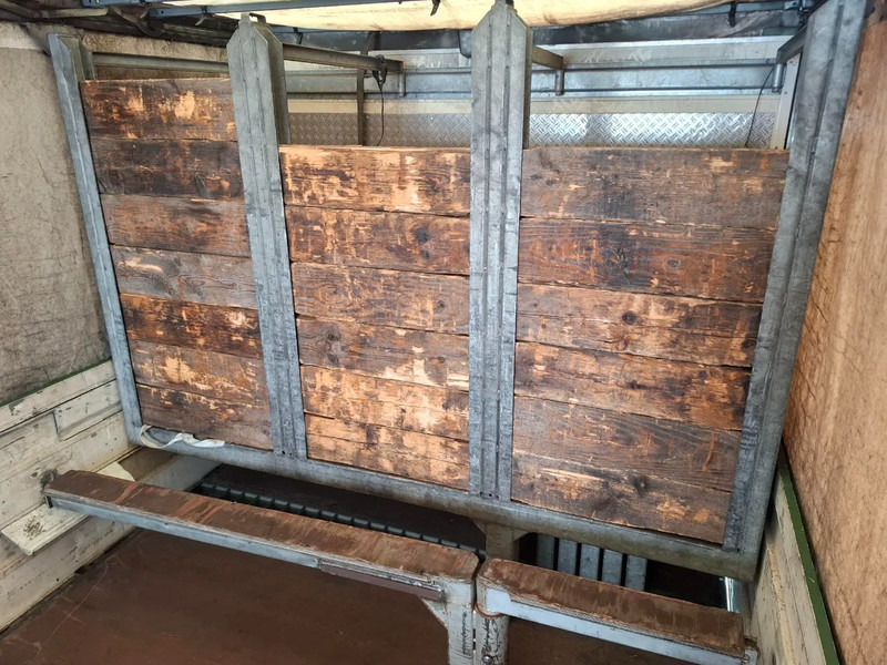 Camión lona Scania R410 / GERMAN TRUCK / RETARDER / LIFT+LENKACHSE / SLIDING ROOF / SMART TACHO / PARK AIRCO / NAVI / LWDS / AUTOMATIC / EURO-6 / 2: foto 15 Camión lona Scania R410 / GERMAN TRUCK / RETARDER / LIFT+LENKACHSE / SLIDING ROOF / SMART TACHO / PARK AIRCO / NAVI / LWDS / AUTOMATIC / EURO-6 / 2: foto 15