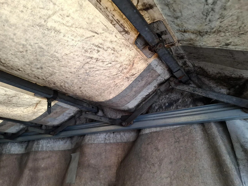 Camión lona Scania R410 / GERMAN TRUCK / RETARDER / LIFT+LENKACHSE / SLIDING ROOF / SMART TACHO / PARK AIRCO / NAVI / LWDS / AUTOMATIC / EURO-6 / 2: foto 17 Camión lona Scania R410 / GERMAN TRUCK / RETARDER / LIFT+LENKACHSE / SLIDING ROOF / SMART TACHO / PARK AIRCO / NAVI / LWDS / AUTOMATIC / EURO-6 / 2: foto 17