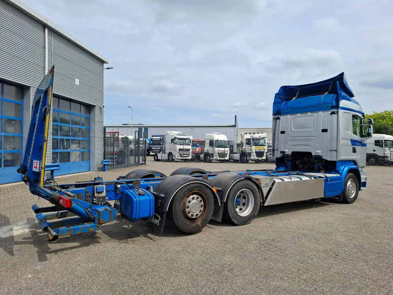 Scania R580 V8 / RETARDER / LIFT+LENKACHSE / FULL-AIR / PLATFORM 2000 KG / LEATHER / AIRCO / AUTOMATIC / EURO-6 / 2015 - Camión chasis: foto 5 Scania R580 V8 / RETARDER / LIFT+LENKACHSE / FULL-AIR / PLATFORM 2000 KG / LEATHER / AIRCO / AUTOMATIC / EURO-6 / 2015 - Camión chasis: foto 5