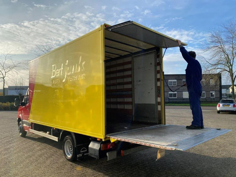 Volkswagen Crafter / NL VAN / PLATFORM / DOUBLE AIR REAR / TEMPOMAAT / AIRCO / ONLY:228596 KM / MANUAL / EURO- / 2015 - Furgón: foto 4 Volkswagen Crafter / NL VAN / PLATFORM / DOUBLE AIR REAR / TEMPOMAAT / AIRCO / ONLY:228596 KM / MANUAL / EURO- / 2015 - Furgón: foto 4