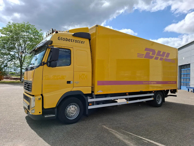 Volvo FH13-420 / NL TRUCK / TUV:29-07-2025 / PLATFORM 2000KG / AIRCO / FRIDGE / AUTOMATIC / EURO-5 / 2010 - Camión caja cerrada: foto 1 Volvo FH13-420 / NL TRUCK / TUV:29-07-2025 / PLATFORM 2000KG / AIRCO / FRIDGE / AUTOMATIC / EURO-5 / 2010 - Camión caja cerrada: foto 1