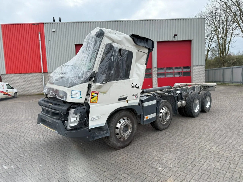 Volvo FMX5-430 / 8X4 / ONLY:31000 KM / VEB / ALCOA / PTO / AUTOMATIC / EURO-6 / 2023 - Camión chasis: foto 1 Volvo FMX5-430 / 8X4 / ONLY:31000 KM / VEB / ALCOA / PTO / AUTOMATIC / EURO-6 / 2023 - Camión chasis: foto 1