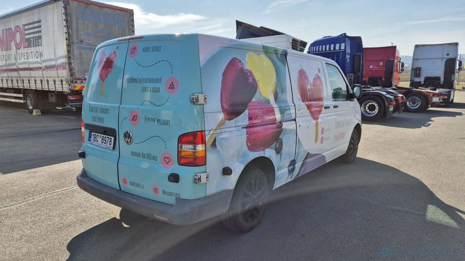 VOLKSWAGEN TRANSPORTER 2.5 TDi - nová mrazírenská vestavba + CARRIER XARIOS 230/12 V - vadný motor - Furgoneta frigorifica: foto 5 VOLKSWAGEN TRANSPORTER 2.5 TDi - nová mrazírenská vestavba + CARRIER XARIOS 230/12 V - vadný motor - Furgoneta frigorifica: foto 5