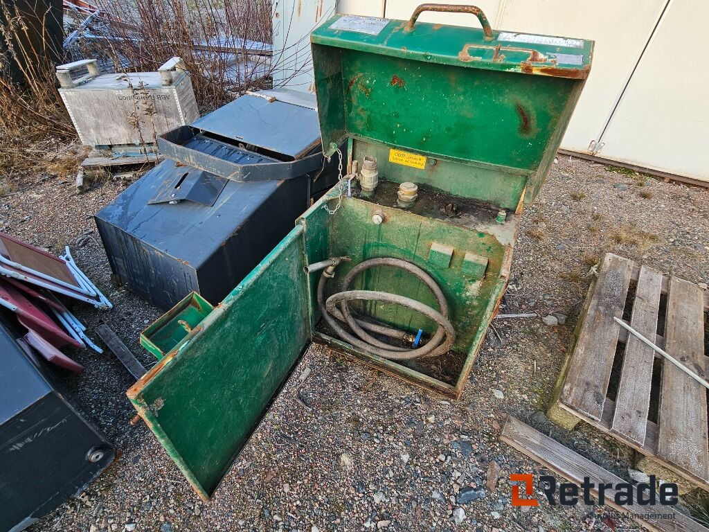 Dieseltank Färmartanken 450Liter - Equipo de construcción: foto 5 Dieseltank Färmartanken 450Liter - Equipo de construcción: foto 5