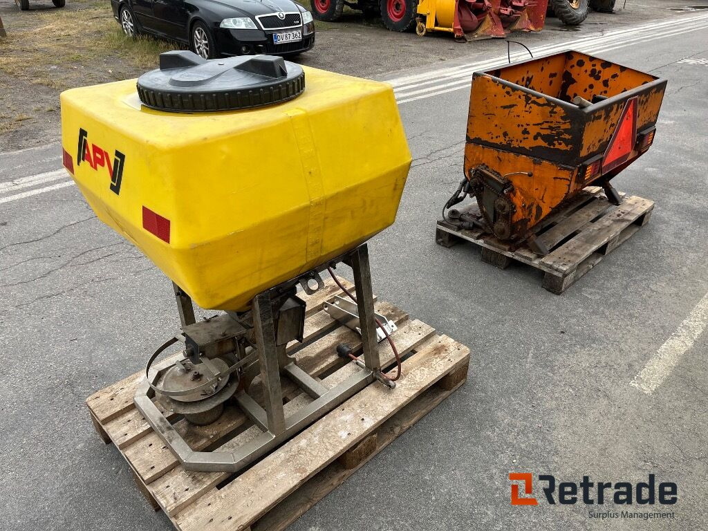 Epoke og APV Liftophængte saltspredere. - Equipo de construcción: foto 1 Epoke og APV Liftophængte saltspredere. - Equipo de construcción: foto 1