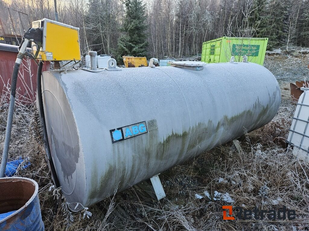 Farmartank 5m3 med pump. - Equipo de construcción: foto 1 Farmartank 5m3 med pump. - Equipo de construcción: foto 1