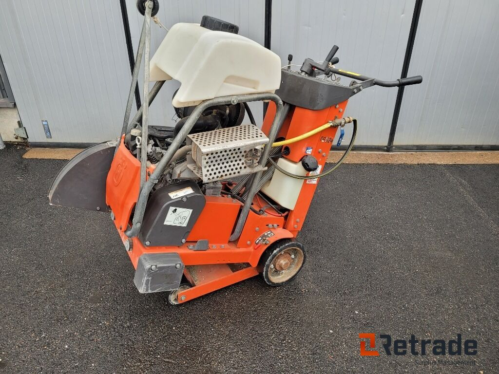 Golvsåg betongsåg Husqvarna FS 524 - Maquinaria para hormigón: foto 1 Golvsåg betongsåg Husqvarna FS 524 - Maquinaria para hormigón: foto 1