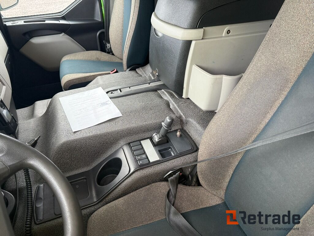 Camión caja cerrada Lastbil VOLVO FE: foto 8