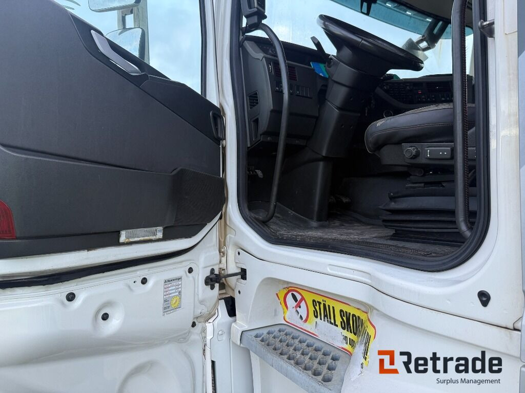 Lastbil VOLVO FH - Camión caja cerrada: foto 4 Lastbil VOLVO FH - Camión caja cerrada: foto 4
