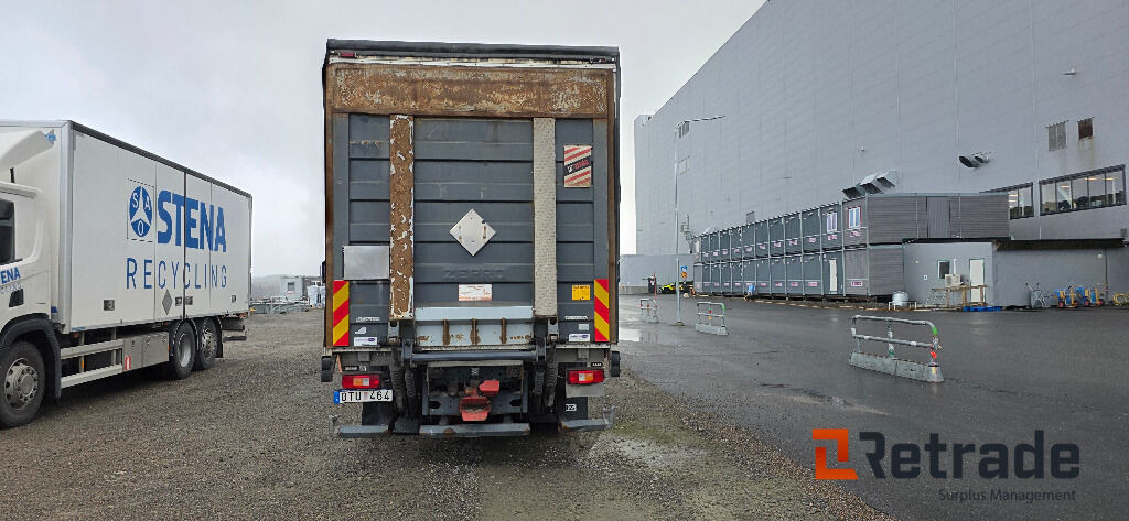 Lastbil Volvo FM 440 6X2 - Camión caja cerrada: foto 3 Lastbil Volvo FM 440 6X2 - Camión caja cerrada: foto 3