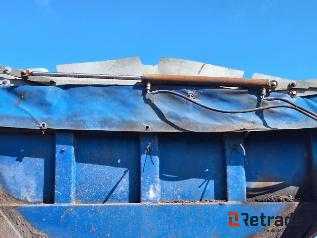 Asfaltstrailer SLP 3 axlad - Maquinaria de construcción: foto 5 Asfaltstrailer SLP 3 axlad - Maquinaria de construcción: foto 5