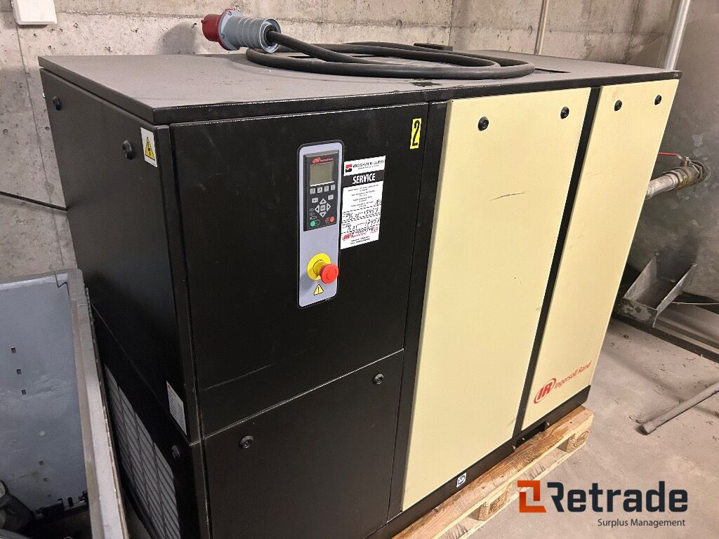 2015 Luft kompressor IR Ingersoll Rand IRN18K-CC-HV og 2012 Luftørker D24 0IN-A - Maquinaria industrial: foto 1 2015 Luft kompressor IR Ingersoll Rand IRN18K-CC-HV og 2012 Luftørker D24 0IN-A - Maquinaria industrial: foto 1