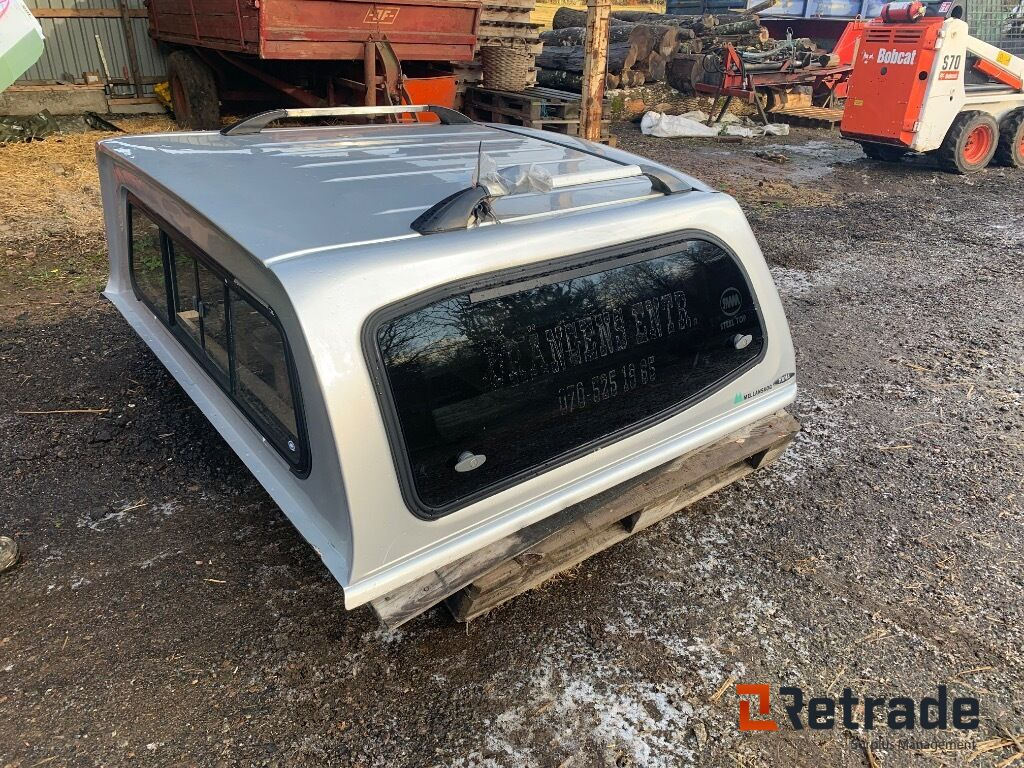 Steeltop Kåpa Kama till VW Amarok Passar till Amarok -2010 - Carrocería y exterior para Pick-up: foto 1 Steeltop Kåpa Kama till VW Amarok Passar till Amarok -2010 - Carrocería y exterior para Pick-up: foto 1