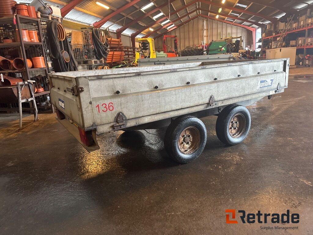 Variant Trailer 756 AS - Remolque plataforma/ Caja abierta: foto 4 Variant Trailer 756 AS - Remolque plataforma/ Caja abierta: foto 4