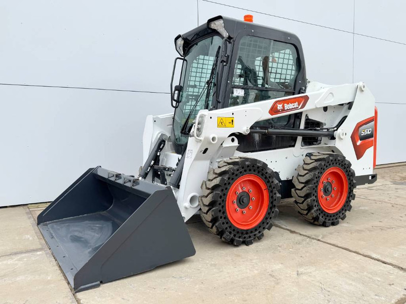 Bobcat S510 - New / Unused / Closed Cabine / AC - Minicargadora: foto 1 Bobcat S510 - New / Unused / Closed Cabine / AC - Minicargadora: foto 1