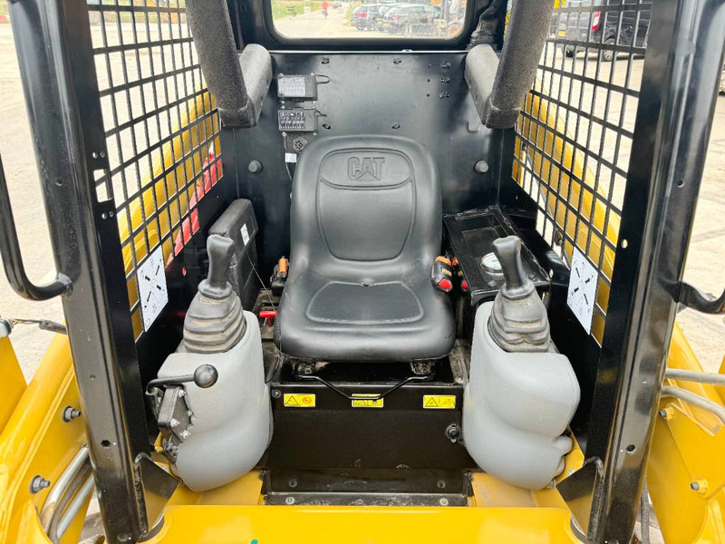 Minicargadora nuevo Cat 216B3 - New / Unused / Extra Hydraulic: foto 7