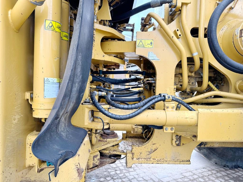 Cargadora de ruedas Cat 988H - Engine & Gearbox 7.500h Ago Rebuilt: foto 15 Cargadora de ruedas Cat 988H - Engine & Gearbox 7.500h Ago Rebuilt: foto 15