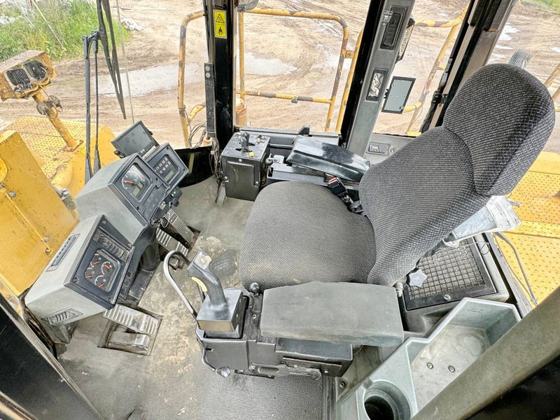 Cargadora de ruedas Cat 988H - Engine & Gearbox 7.500h Ago Rebuilt: foto 7 Cargadora de ruedas Cat 988H - Engine & Gearbox 7.500h Ago Rebuilt: foto 7