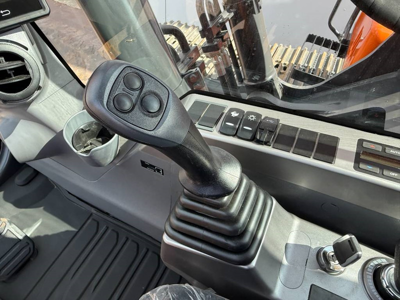 Excavadora de cadenas Doosan Develon DX205 *2025 Model* - Unused / Hammer Lines: foto 12