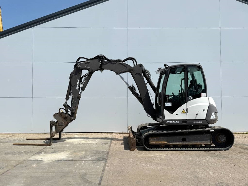 Mecalac 8MCR - 6 Attachments Included! Auto Greasing - Miniexcavadora: foto 4 Mecalac 8MCR - 6 Attachments Included! Auto Greasing - Miniexcavadora: foto 4