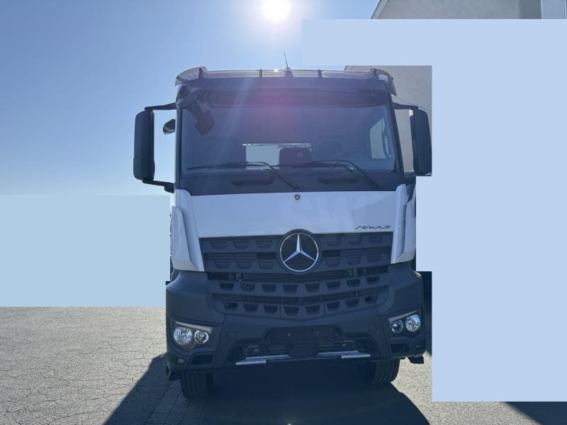 Mercedes 4145K - Camión volquete: foto 2 Mercedes 4145K - Camión volquete: foto 2