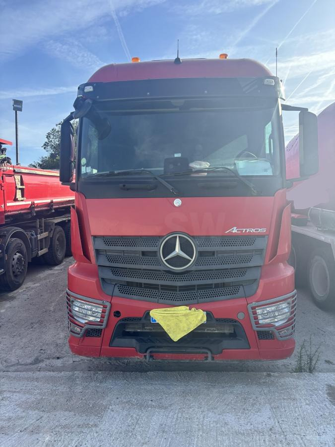 Mercedes Arocs 1846 - Camión volquete: foto 1 Mercedes Arocs 1846 - Camión volquete: foto 1