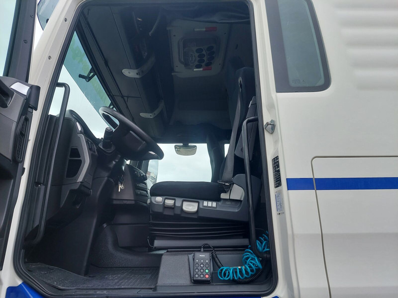 Camión para transporte de alimentos MAN TGX 35.440 Silo Euro 6 8x4 Lift+Lenk Klima (5): foto 15