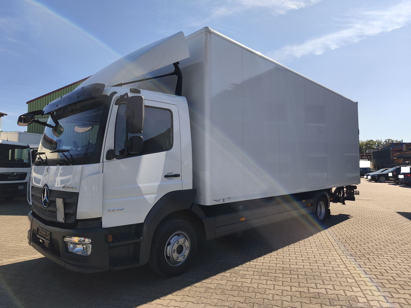 Mercedes-Benz Atego 1223 - Camión caja cerrada: foto 1 Mercedes-Benz Atego 1223 - Camión caja cerrada: foto 1
