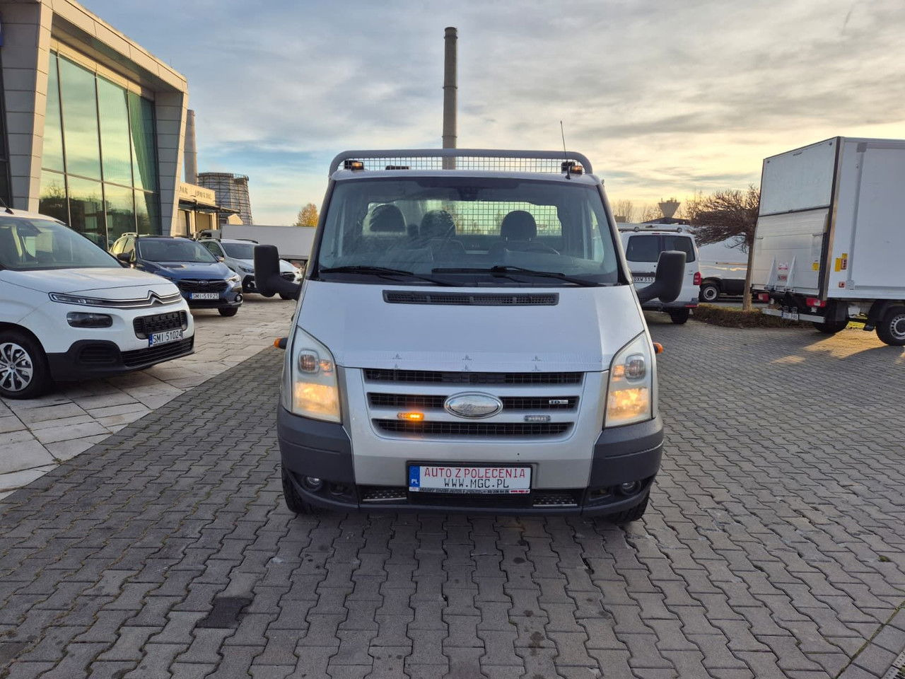 Ford Transit 350 2.4 TDCi / Very Strong Hiab / 1 Owner / Serviced - Furgoneta caja abierta: foto 3 Ford Transit 350 2.4 TDCi / Very Strong Hiab / 1 Owner / Serviced - Furgoneta caja abierta: foto 3